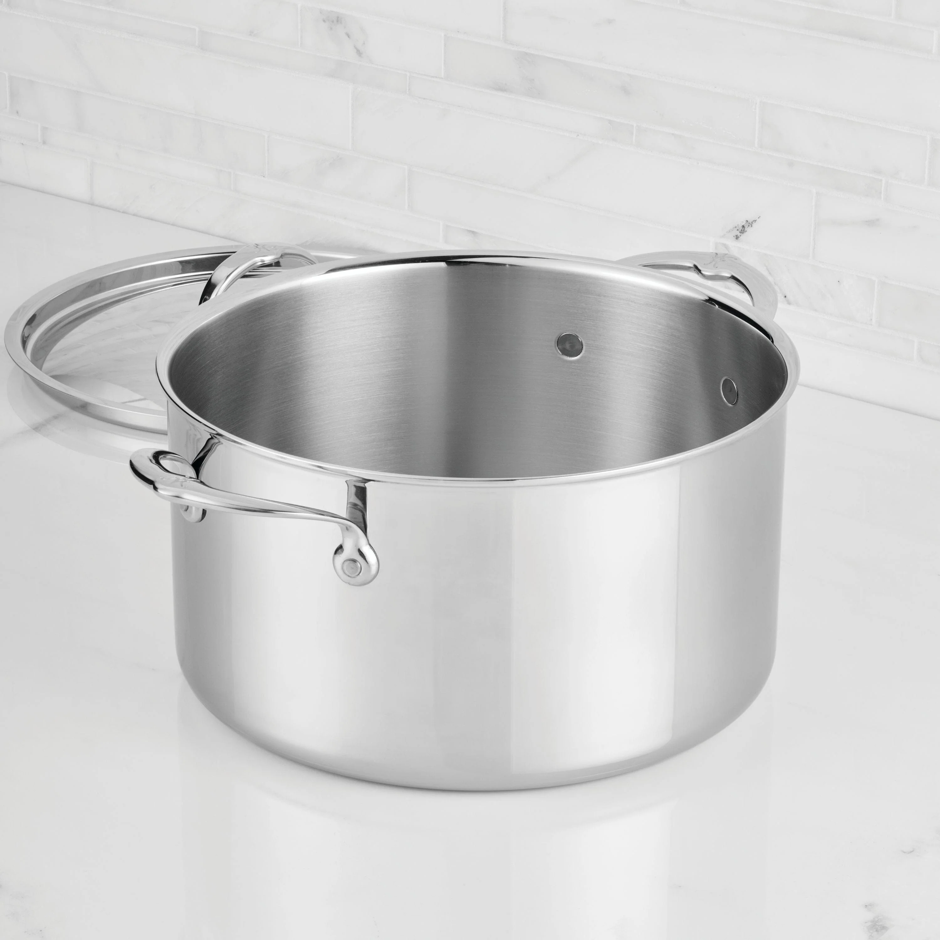 Hestan ProBond® Luxe 8QT/26CM Covered Stockpot - Image 3