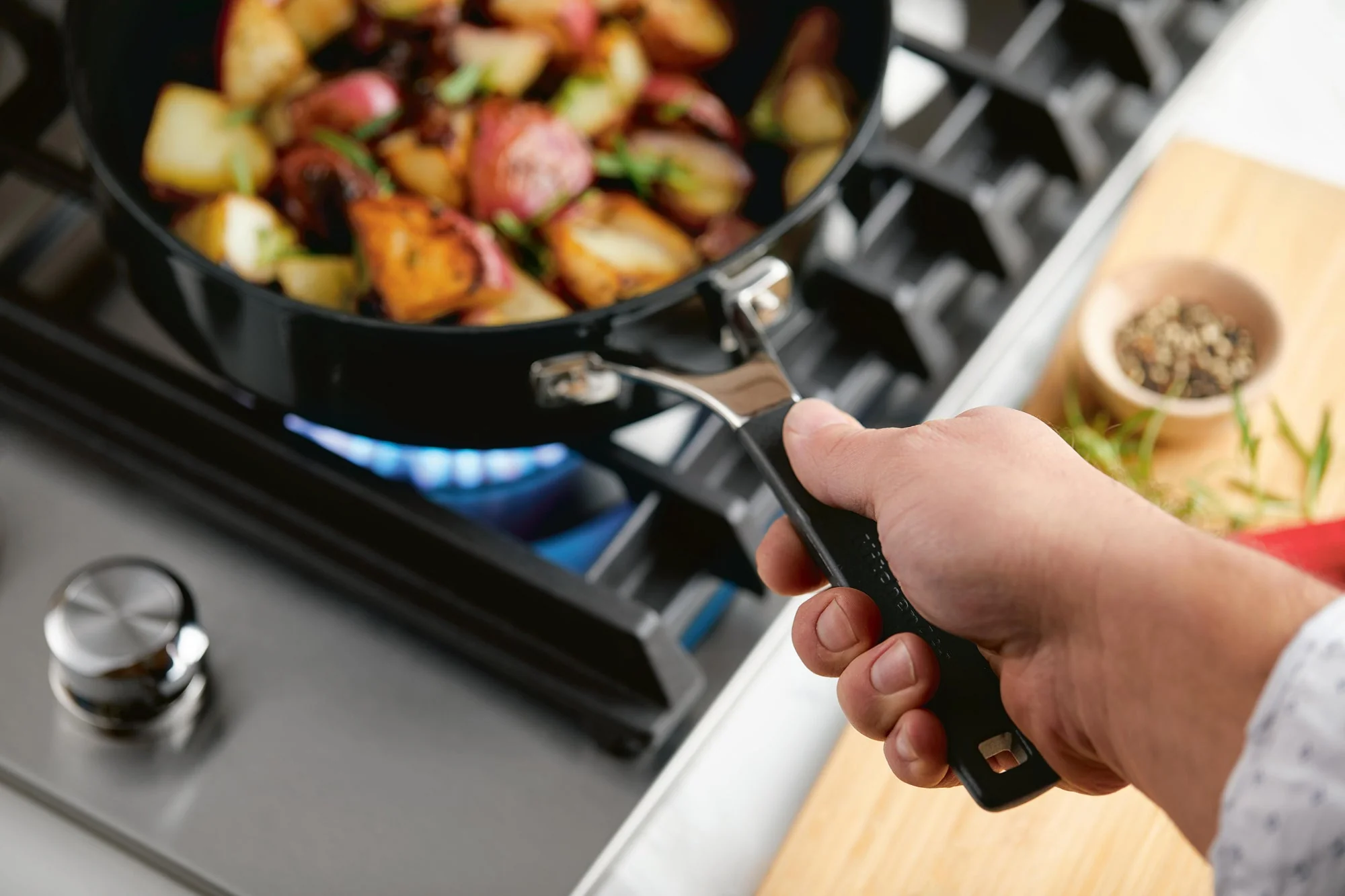KitchenAid Hard Anodized Nonstick Saute Pan with Lid, 3-Quart, Onyx Black - Image 3