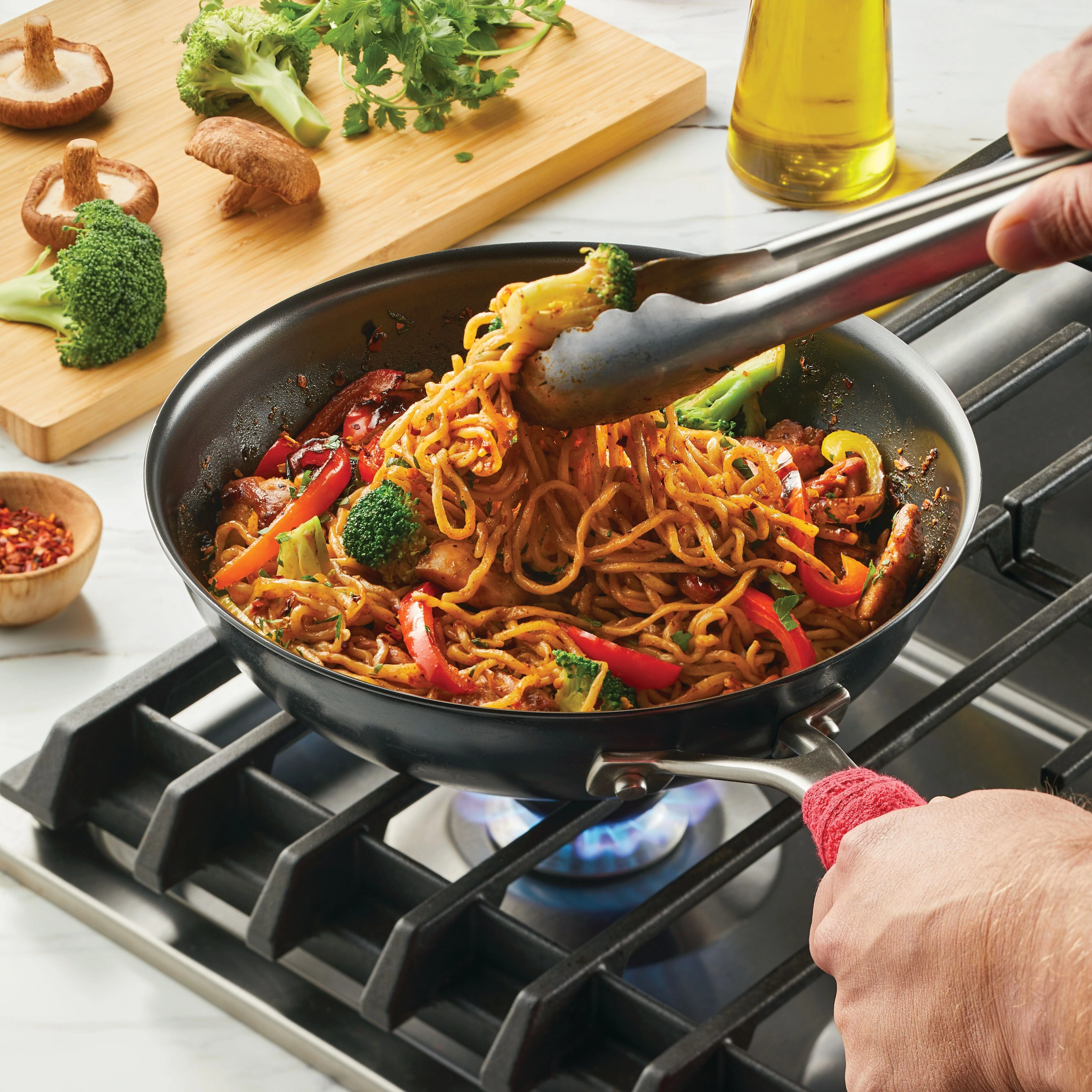 KitchenAid Nitro Carbon Steel 10"/25cm Stir Fry Gray - Image 3