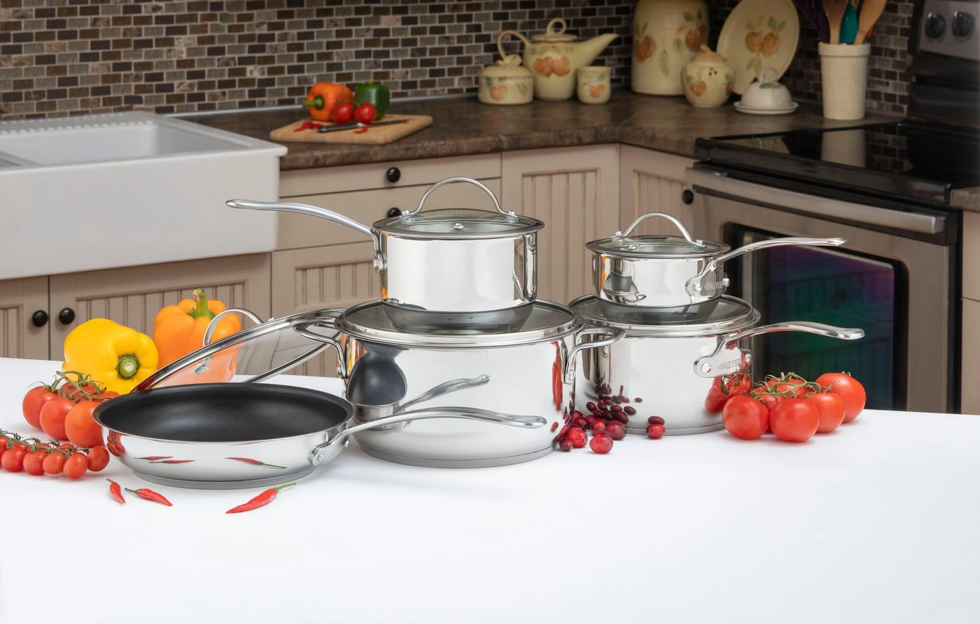 Meyer Nouvelle Stainless Steel 10-Piece Set, Made in Canada - Image 2